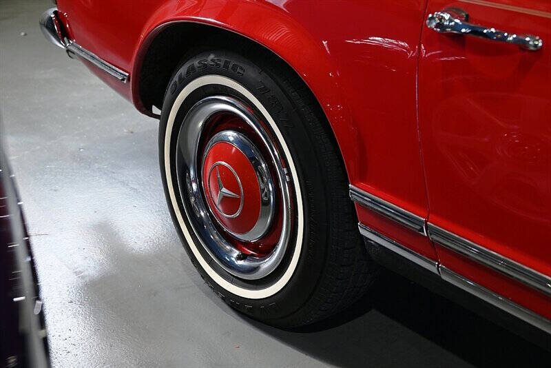 1967 Mercedes-Benz 230SL 15