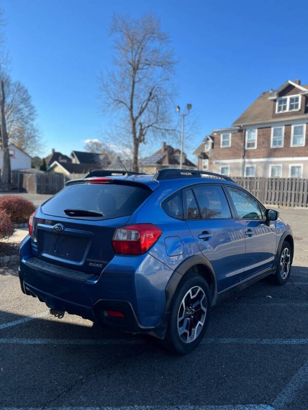 2017 Subaru Crosstrek Premium photo 2