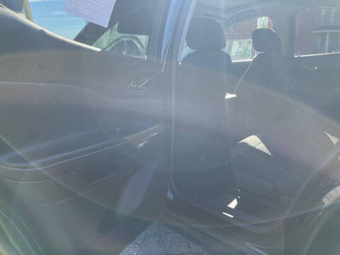 2017 GMC Acadia SLE-2