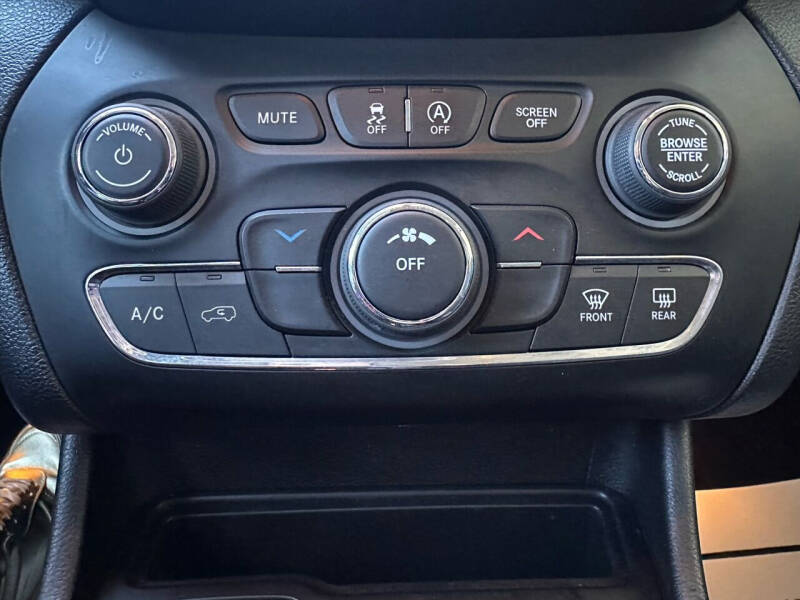 2020 Jeep Cherokee Altitude