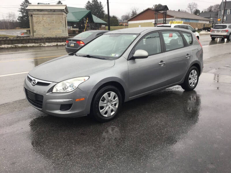 2012 Hyundai Elantra Touring GLS's photo