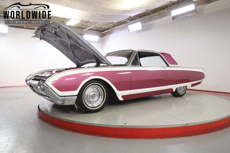 1962 Ford Thunderbird