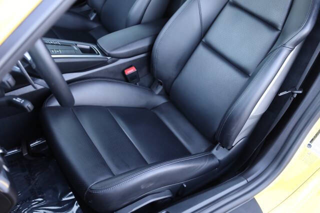 2021 Porsche 718 Cayman