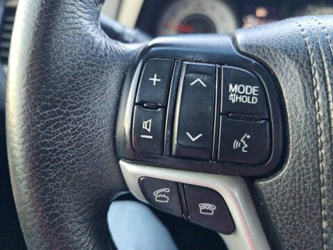 2017 Toyota Sienna SE Premium 8-Passenger
