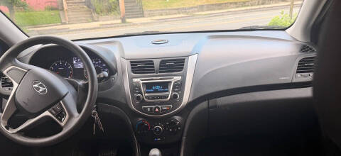 2017 Hyundai Accent SE
