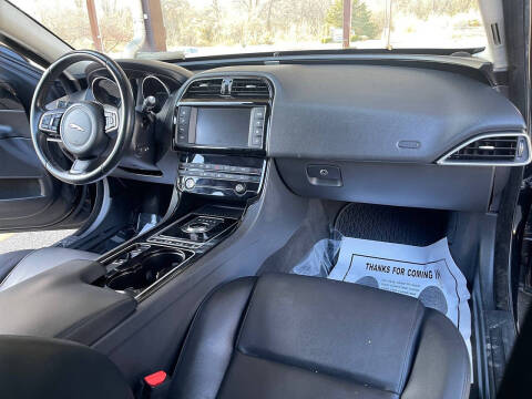 2017 Jaguar XE 35t Premium