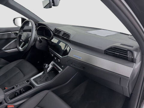 2025 Audi Q3 quattro S line Prem Plus 45 TFSI