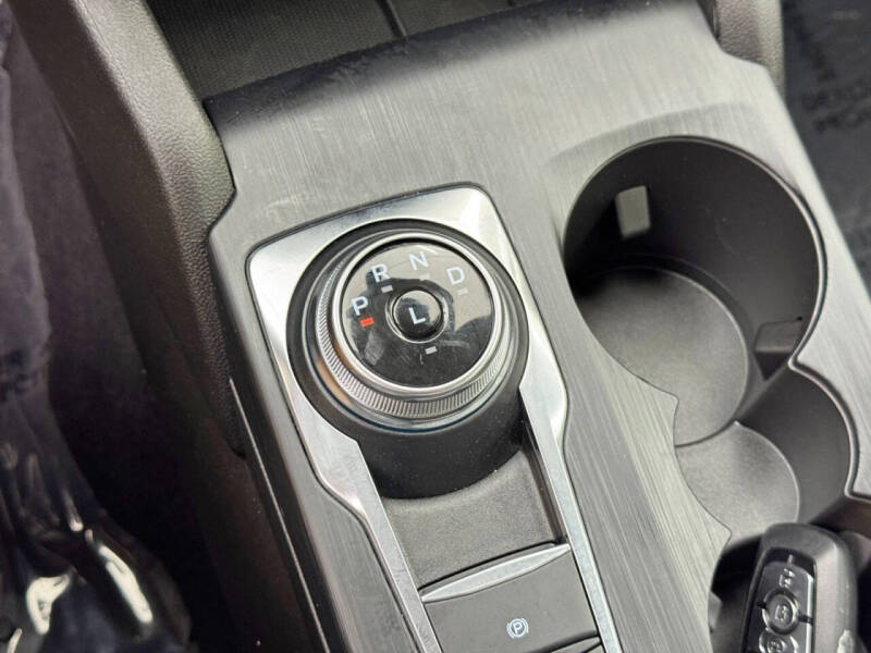 2024 Ford Escape Hybrid ST-Line Select