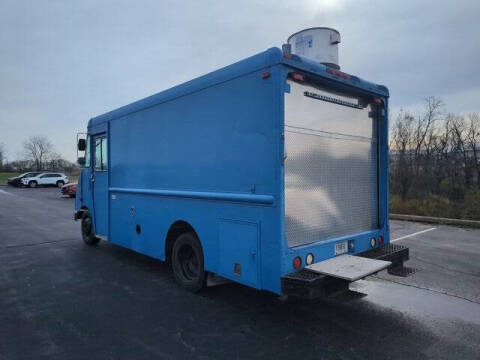 1999 Freightliner MT45 Chassis