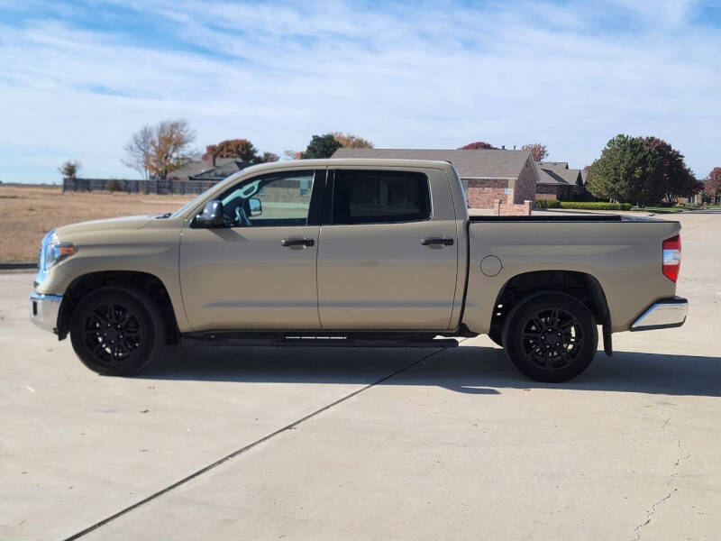 2019 Toyota Tundra SR5 photo 6