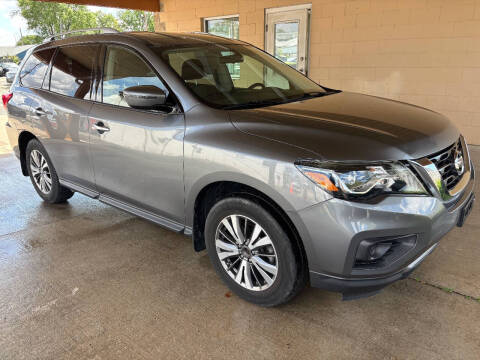 2018 Nissan Pathfinder S