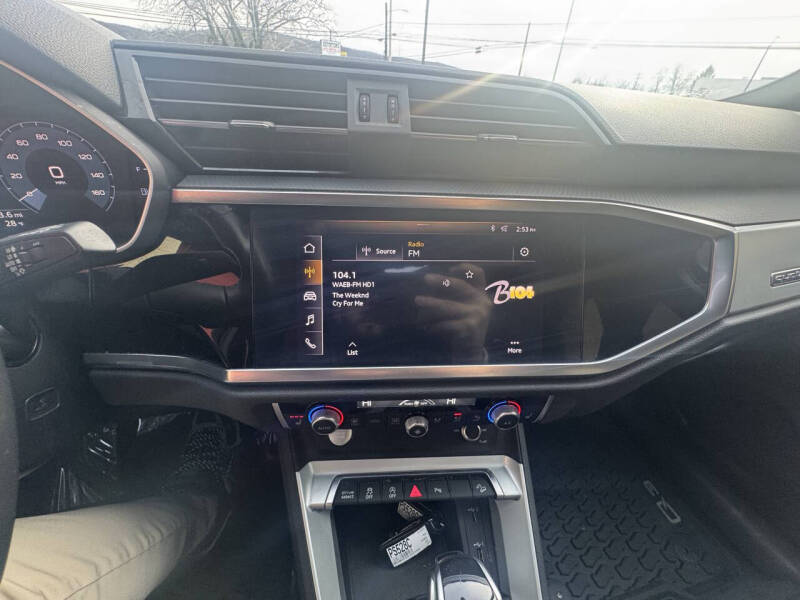 2020 Audi Q3 quattro Premium 45 TFSI