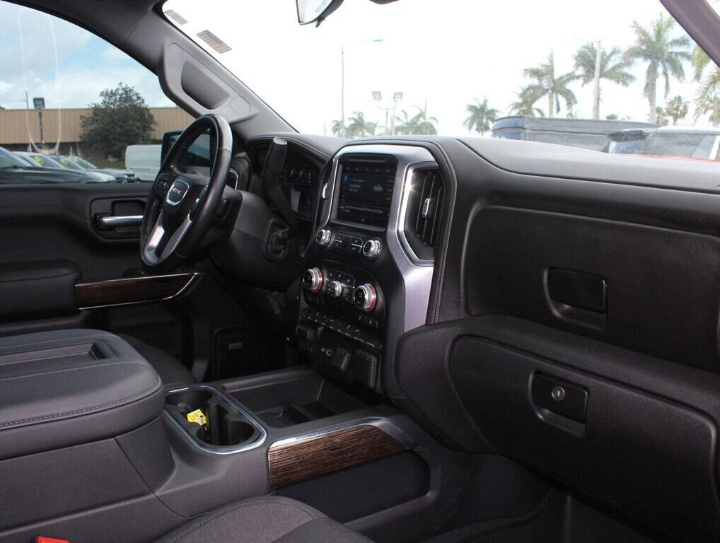 2021 GMC Sierra 1500  - $46,995