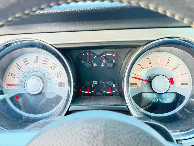 2012 Ford Mustang V6 Premium