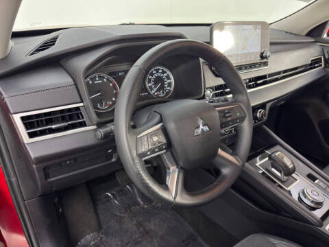 2022 Mitsubishi Outlander SE