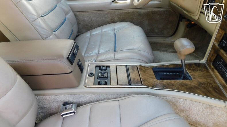 1986 Lincoln Mark VII