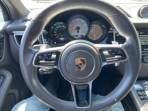 2016 Porsche Macan S