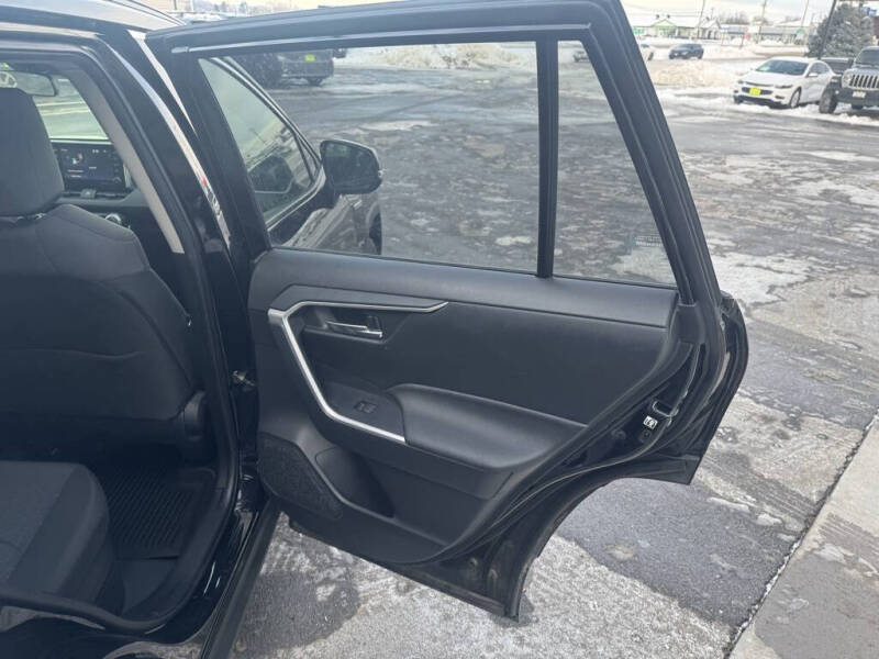 2019 Toyota RAV4 Hybrid XLE