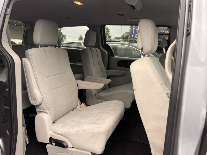 2013 Dodge Grand Caravan American Value Package