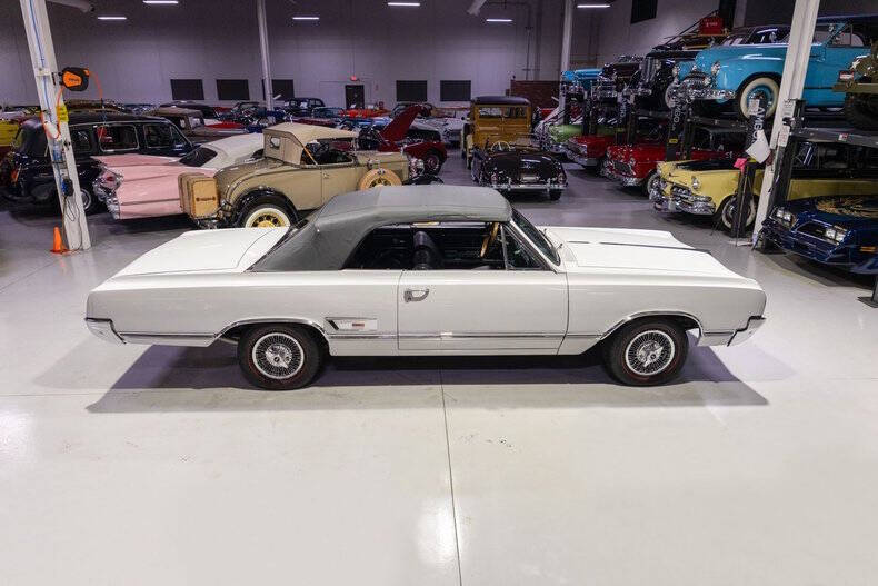 1965 Oldsmobile Cutlass