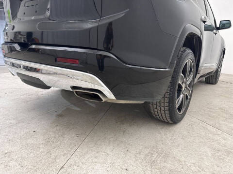 2018 GMC Acadia Denali