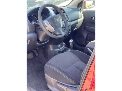 2018 Nissan Versa SV