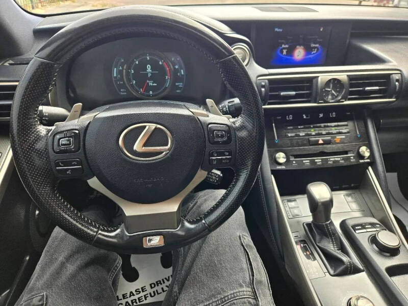 2017 Lexus IS 200t
