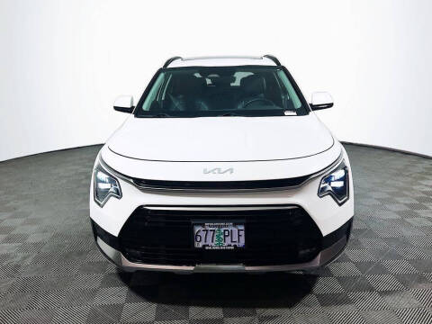 2023 Kia Niro SX Touring
