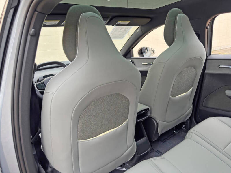 2025 Volvo EX30 Twin Plus