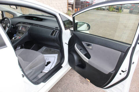 2013 Toyota Prius Two