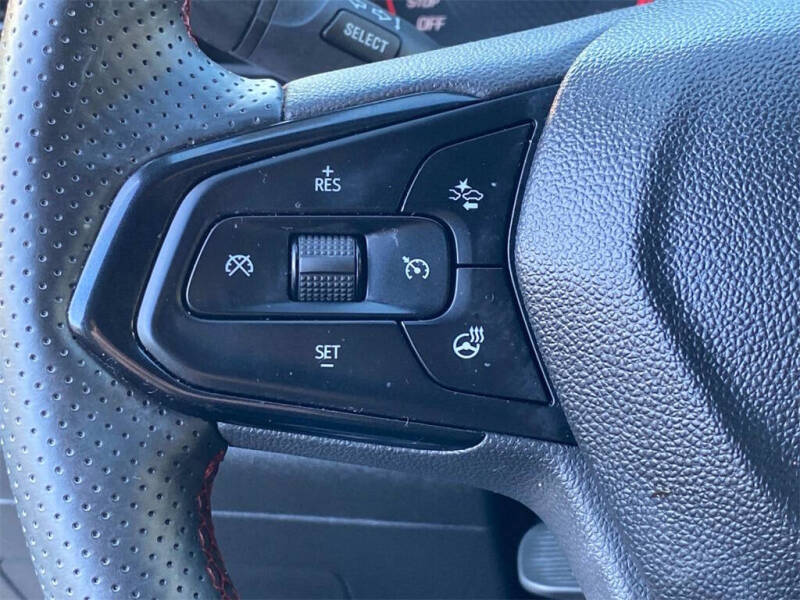 2025 Chevrolet Trax RS