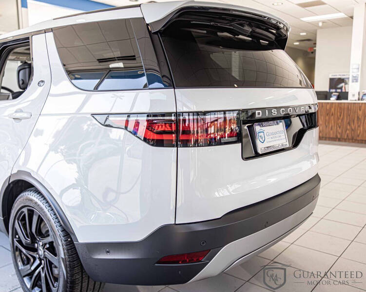 2024 Land Rover Discovery P300 S