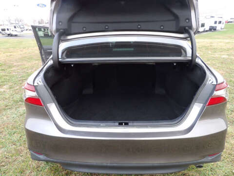 2022 Toyota Camry LE