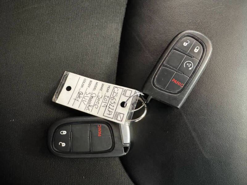 2019 Jeep Cherokee Latitude Plus