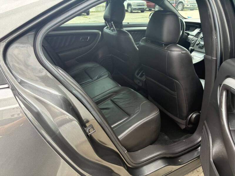 2016 Ford Taurus SEL