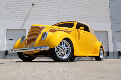1937 Ford Cabriolet