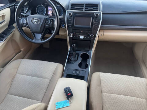 2017 Toyota Camry Hybrid