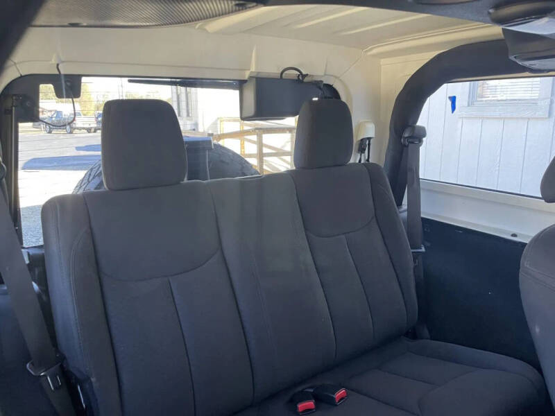 2016 Jeep Wrangler Willys Wheeler