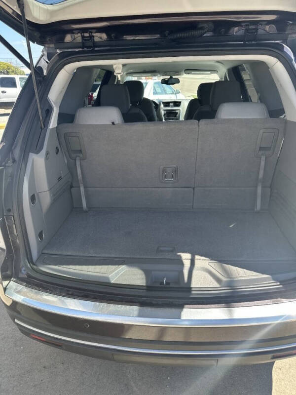 2015 GMC Acadia SLE-2