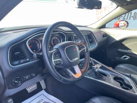 2016 Dodge Challenger SXT