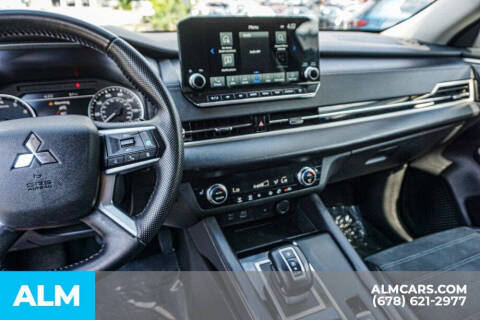 2024 Mitsubishi Outlander SE