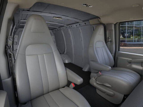 2025 Chevrolet Express 2500