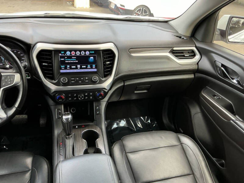 2019 GMC Acadia SLT-1