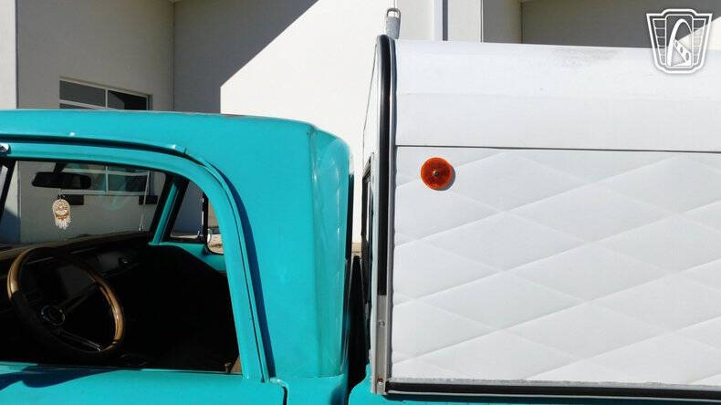 1969 Dodge D200 Pickup