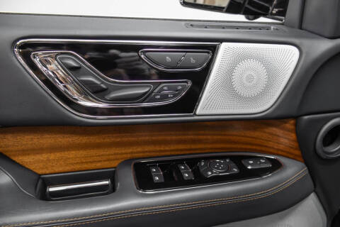 2022 Lincoln Navigator Black Label