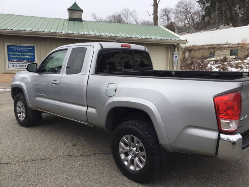 2016 Toyota Tacoma SR5
