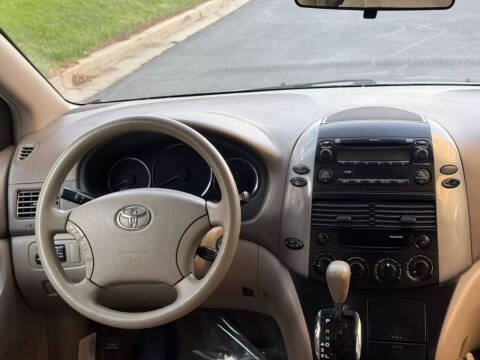 2010 Toyota Sienna