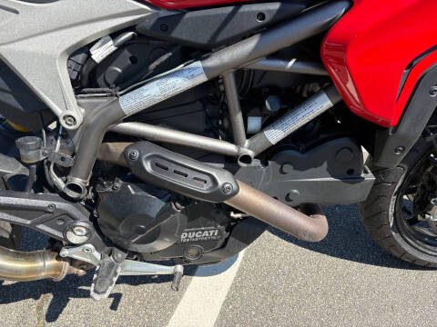 2015 Ducati Hyperstrada