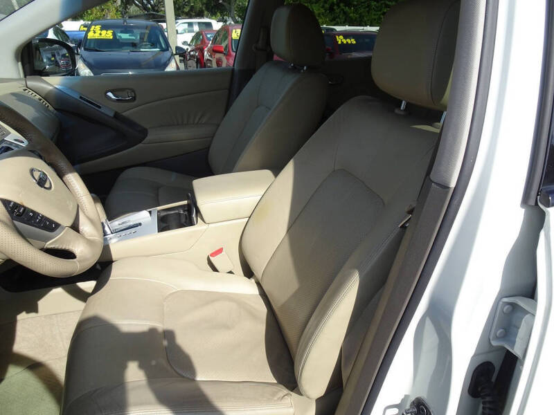 2010 Nissan Murano LE