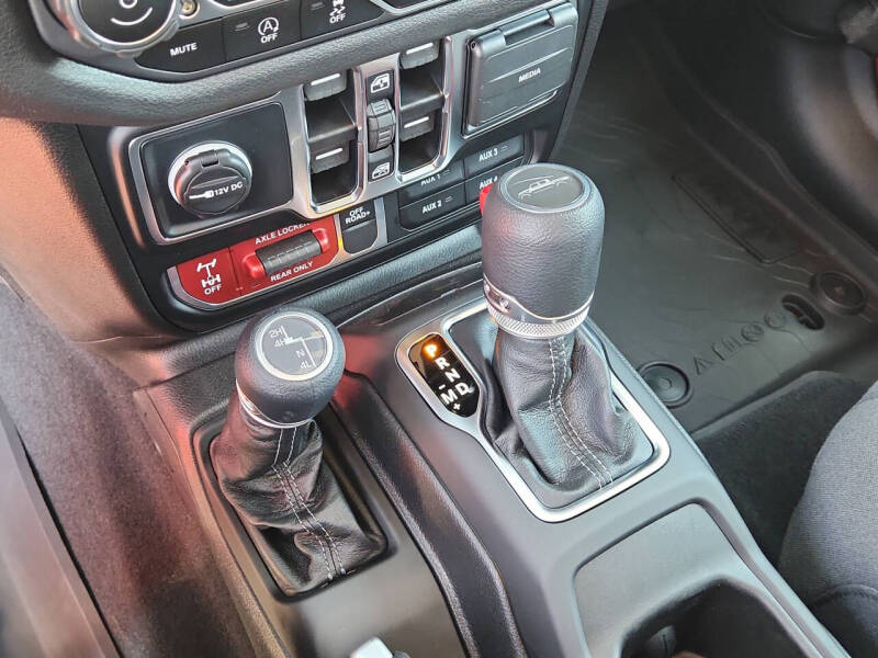 2025 Jeep Gladiator Willys